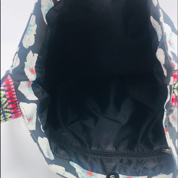 NWOT Floral Messenger Crossbody w/ Camera Strap - Picture 15 of 15